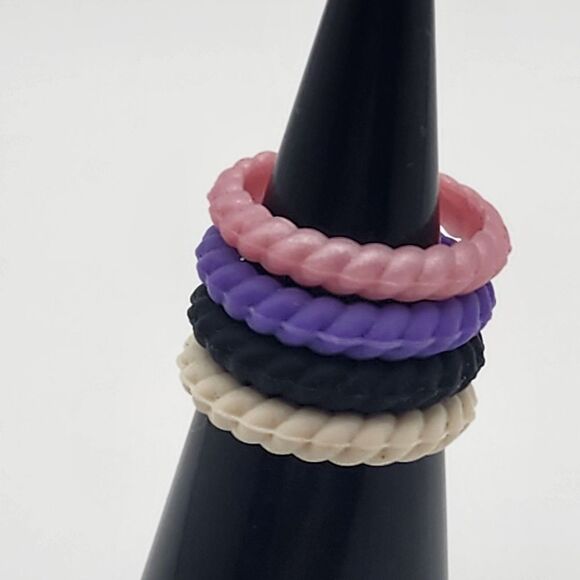 Zitahli Set of 4 Silicone Stackable Ring (5) - Picture 3 of 5